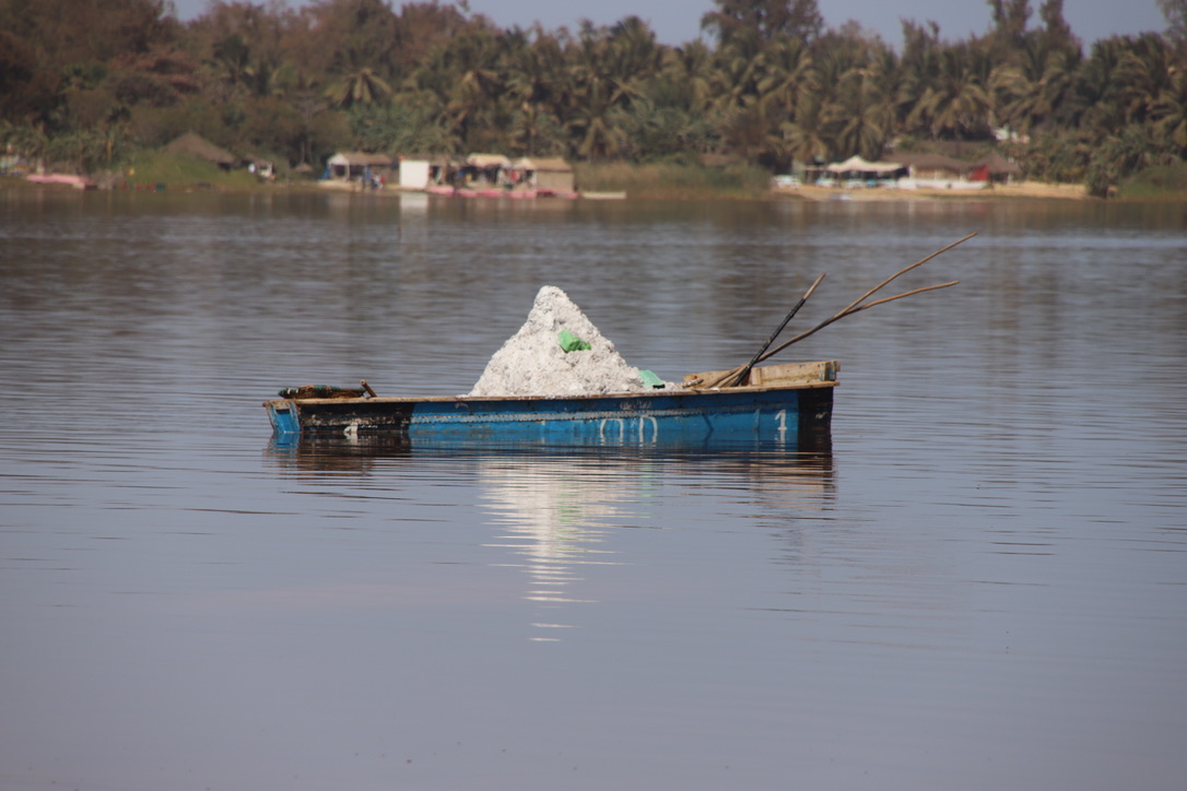 lac rose et son sel